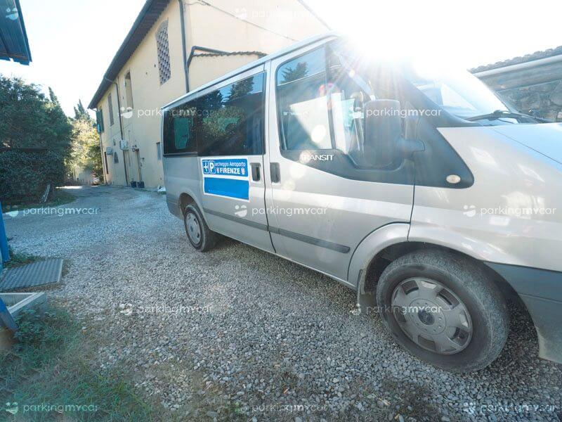 Parcheggio Aeroporto Firenze | ParkingMyCar navetta Parcheggio Aeroporto Firenze