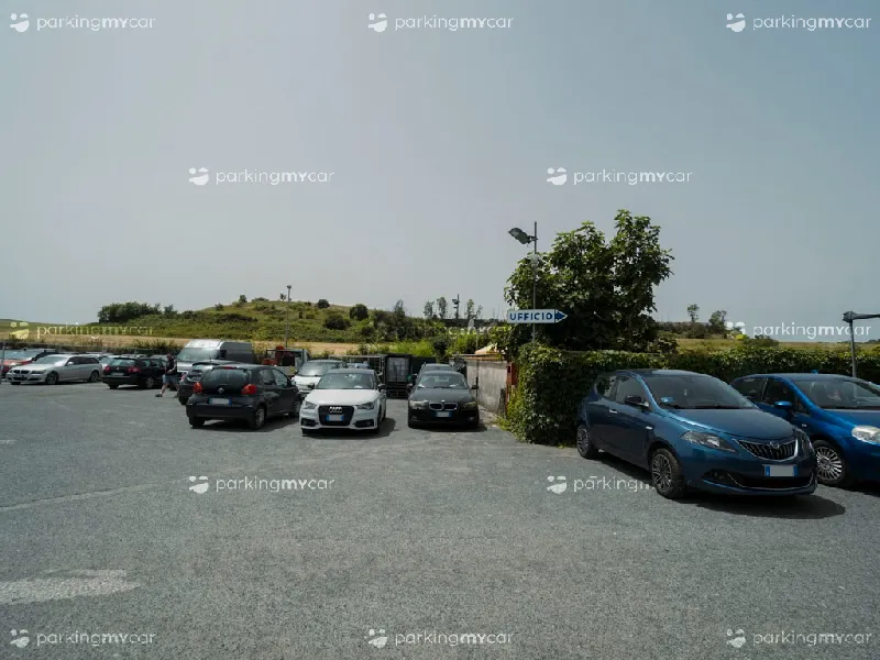Parking Blu - Roma Ciampino Parcheggi scoperti Parking Blu - Roma Ciampino