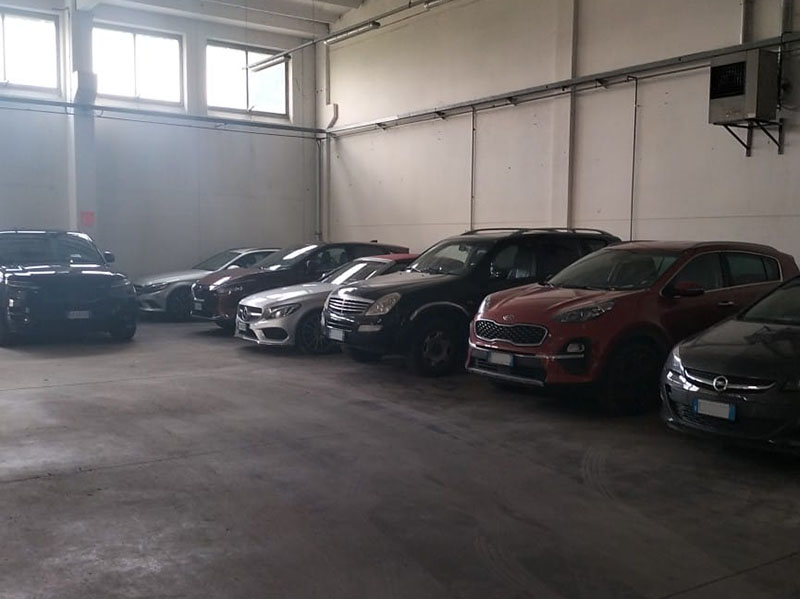 Aeroport Car - Aeroporto Bologna Posti auto coperti Aeroport Car - Aeroporto Bologna