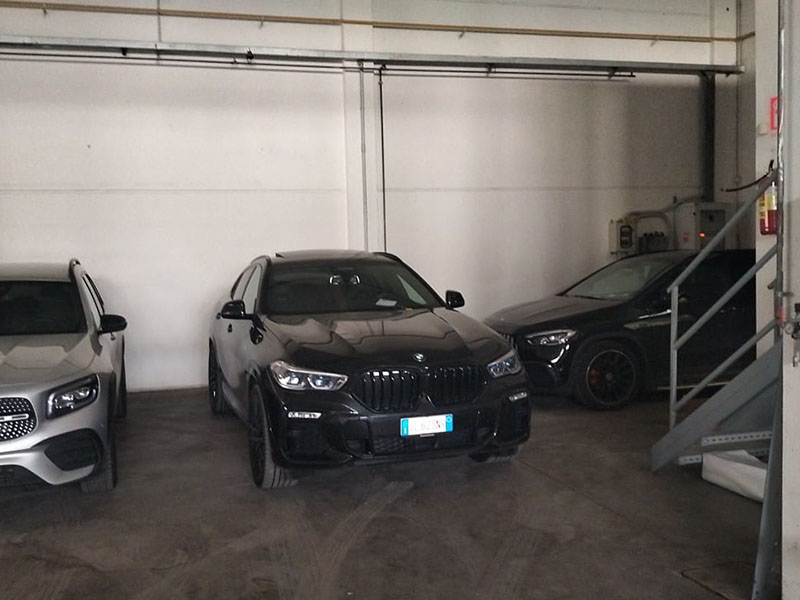 Aeroport Car - Aeroporto Bologna Auto in sosta presso Aeroport Car - Aeroporto Bologna