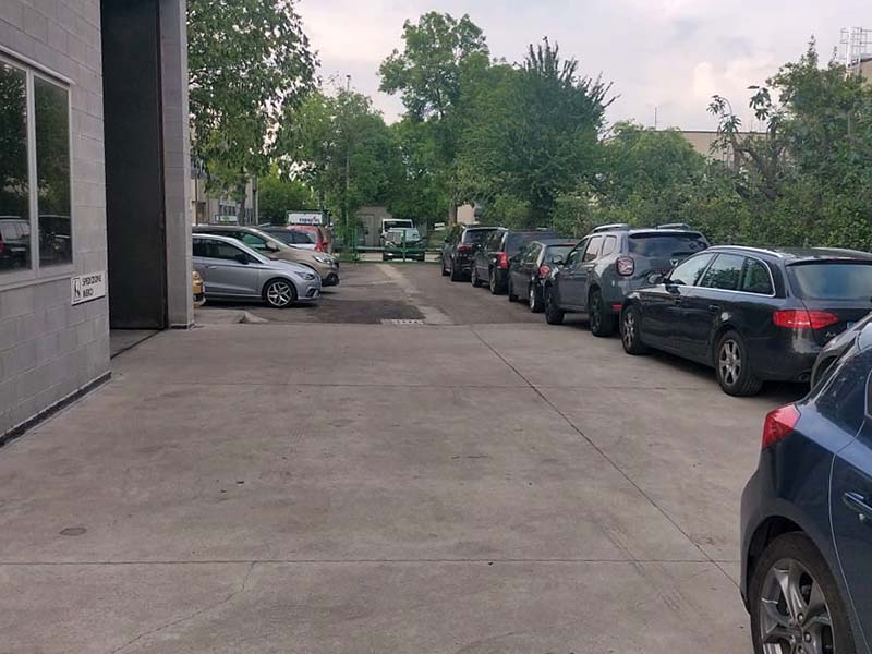 Aeroport Car - Aeroporto Bologna Posti auto all'aperto Aeroport Car - Aeroporto Bologna