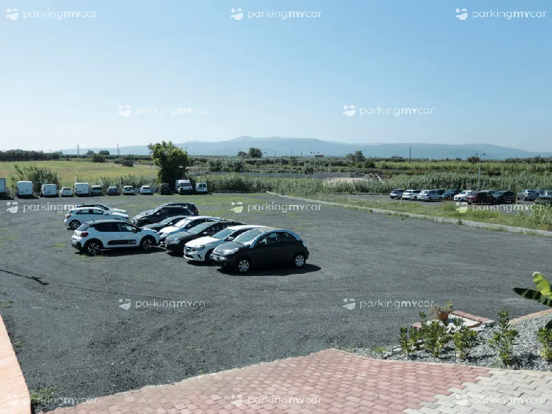 Fly Parking Lamezia Terme Parcheggi scoperti Fly Parking Lamezia Terme