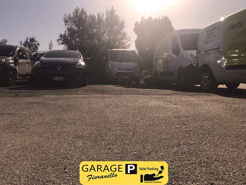 Garage Fioranello - Roma Ciampino Dettaglio asfalto Garage Fioranello - Roma Ciampino