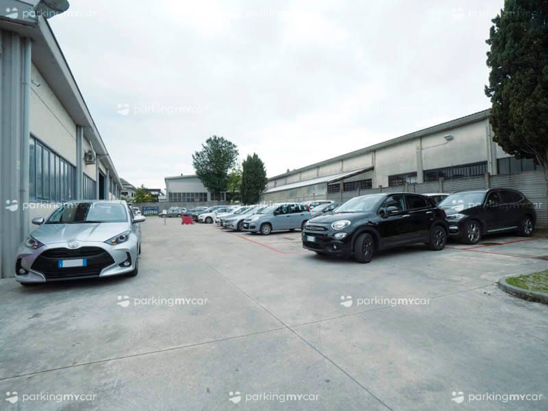 Avio Parking - Aeroporto Milano Linate Posti auto scoperti Avio Parking - Aeroporto Milano Linate