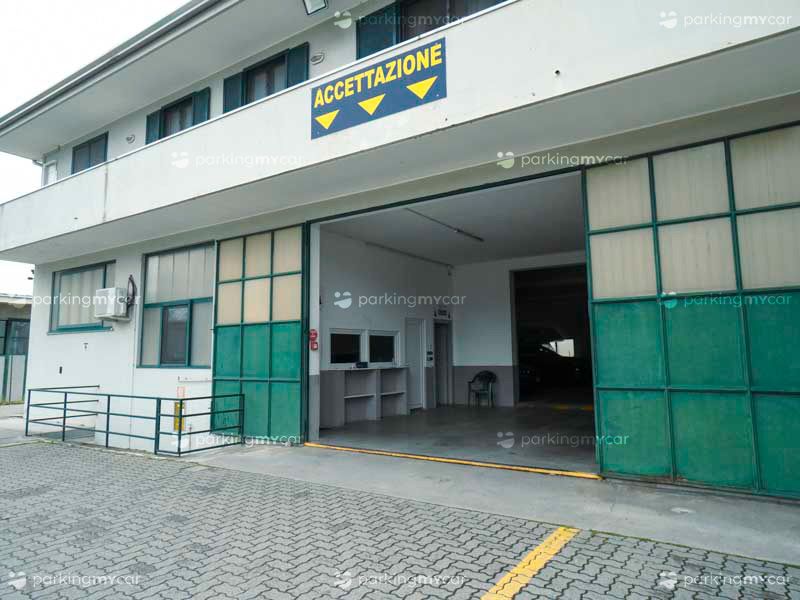 Avio Parking - Aeroporto Malpensa Ingresso parcheggi coperti Avio Parking - Aeroporto Malpensa
