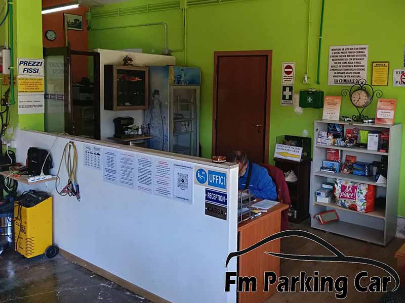 F.M. Parking - Aeroporto Ciampino Reception F.M. Parking - Aeroporto Ciampino