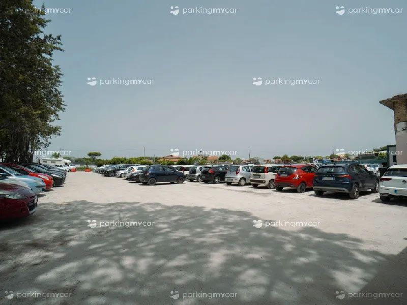 ParkingMyCar Aeroporto Roma Ciampino Posti auto all'aperto ParkingMyCar Aeroporto Roma Ciampino