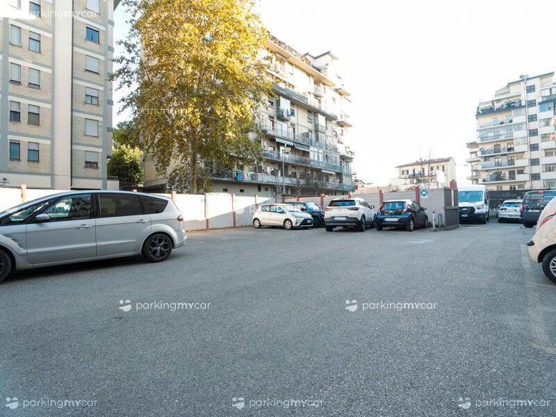Garage Imperiale - Stazione Rifredi Firenze | ParkingMyCar Posti auto all'aperto Garage Imperiale - Stazione Rifredi Firenze | ParkingMyCar