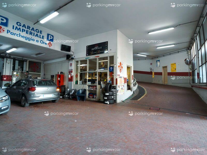 Garage Imperiale - Stazione Rifredi Firenze | ParkingMyCar Reception Garage Imperiale - Stazione Rifredi Firenze | ParkingMyCar
