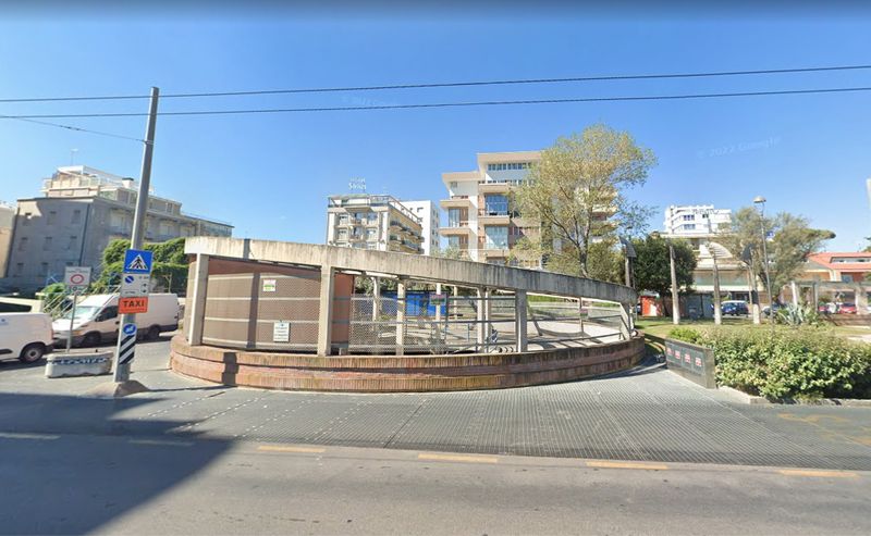 Parcheggio Multipiano Curiel - Riccione centro città Ingresso Parcheggio Multipiano Curiel - Riccione centro città