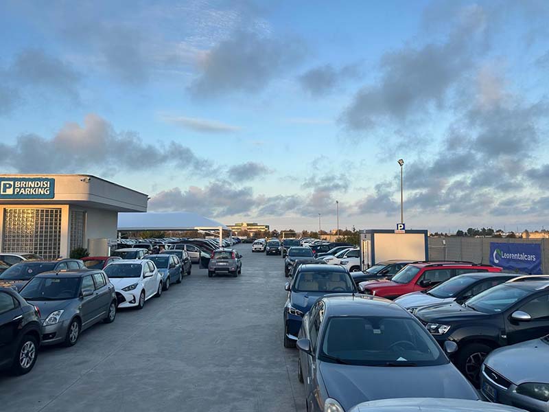 Parking Brindisi - Porto Brindisi Posti auto all'aperto Parking Brindisi - Porto Brindisi