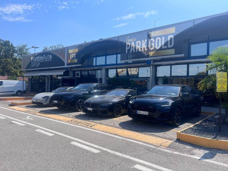 Park Gold - Aeroporto Treviso Ingresso Park Gold - Aeroporto Treviso