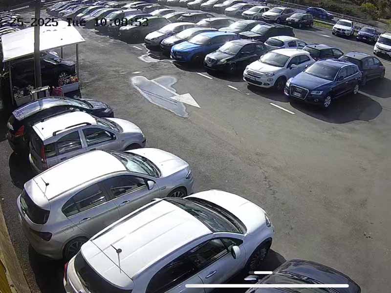 Unirei Parking - Stazione Lamezia Terme Parcheggi all'aperto Unirei Parking - Aeroporto Lamezia Terme