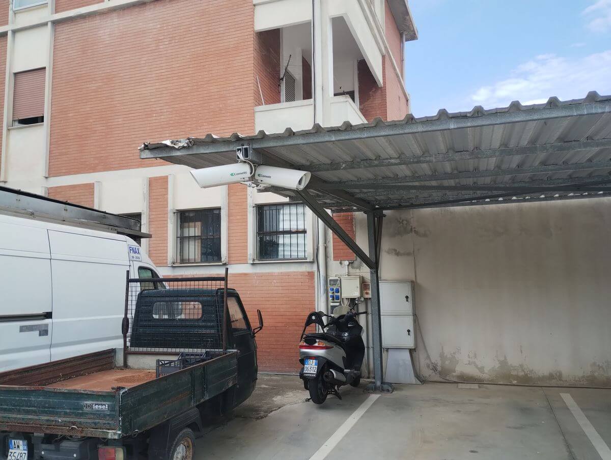 City Centric Parking - Porto Cagliari Posti auto sotto tettoia City Centric Parking - Porto Cagliari