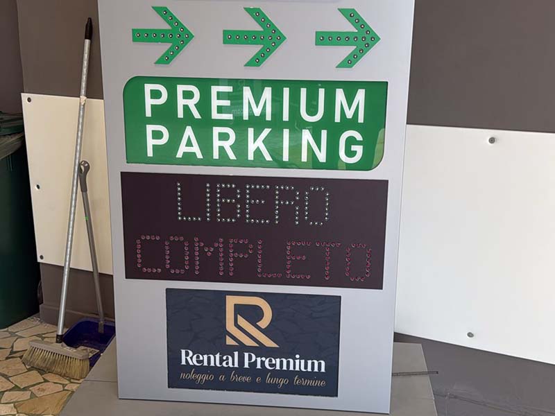 Premium Parking - Aeroporto Napoli Cartello Premium Parking - Aeroporto Napoli
