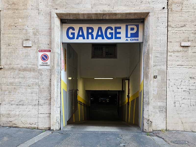 Garage Dacar - Roma Rione Prati Ingresso Garage Dacar - Roma Rione Prati
