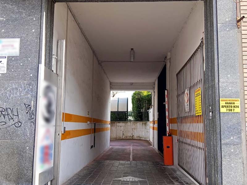 Garage Mezzofanti Via di accesso Garage Mezzofanti