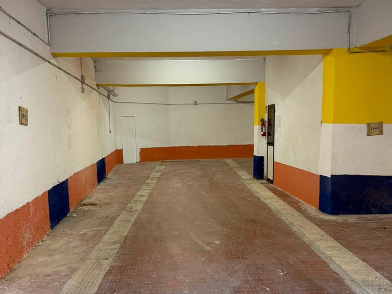 Garage Mirages - Tropea centro città Posti auto al coperto Garage Mirages - Tropea centro città