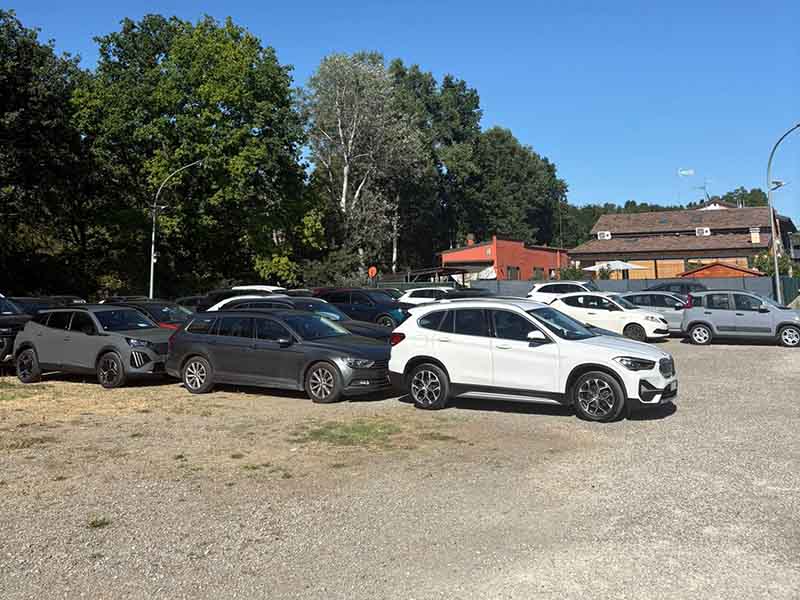 Car Valet - Aeroporto Bologna Soluzione di parking a cielo aperto - Car Valet Aeroporto